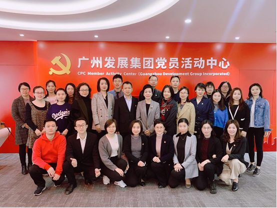 党建学习交流活动合影